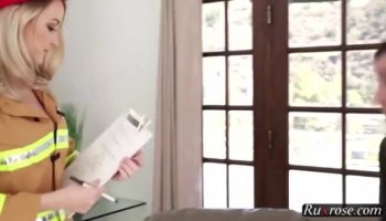 Big Tits Babe Fingering her Tight Pussy live